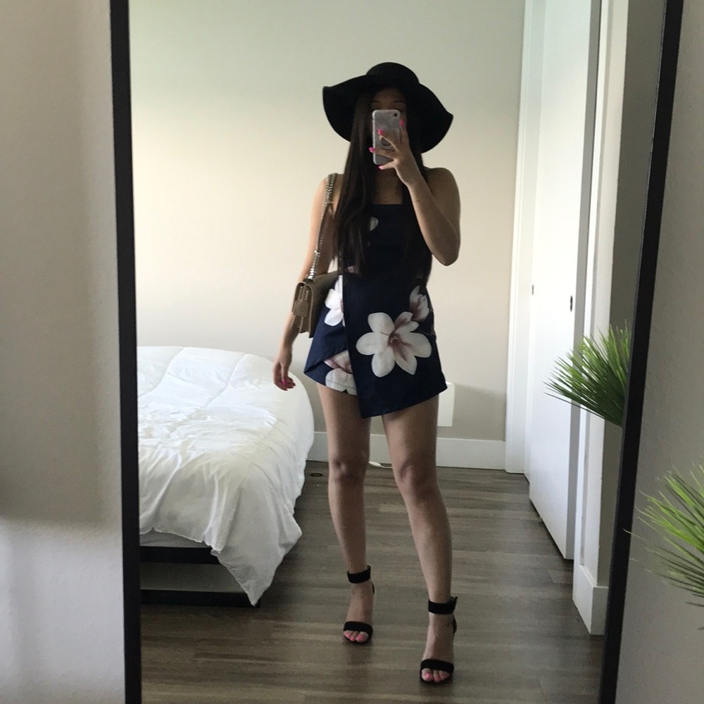 Dolly Girl Fashion Yogi Playsuit in Navy Floral